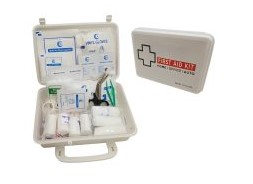 صورة شنطة اسعافات اولبة بلاستيك متوسطه الحجم