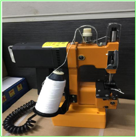 صورة ماكينه الخياطه BRAND(ASLAN) POWER 190 W  وزن:2.9 كجم (الجهاز) + 1.2 كجم   (البطارية)