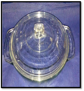 صورة حلة زجاجية بغطاء 