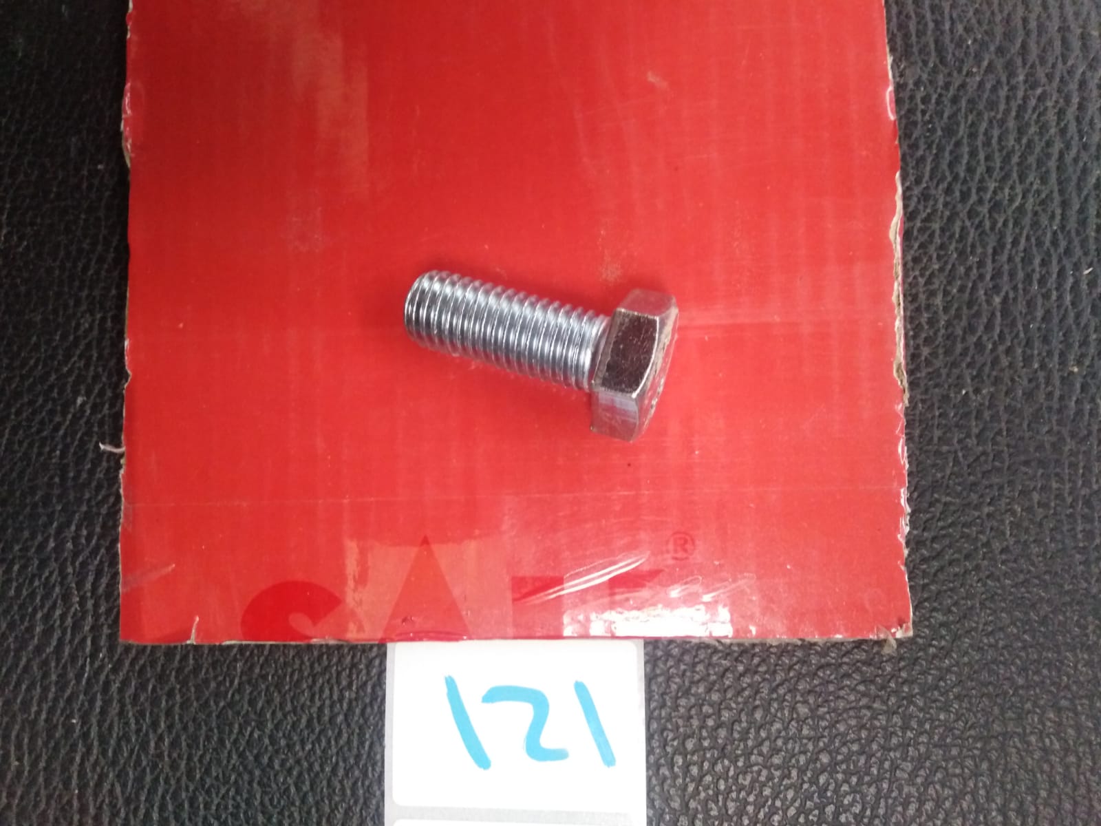 صورة 100جرام برغي 12  مم *  30 مم  (   121 )