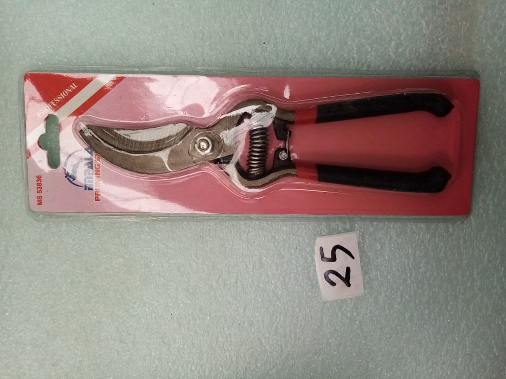 صورة مقص تقليم اشجار يد اسود*احمر