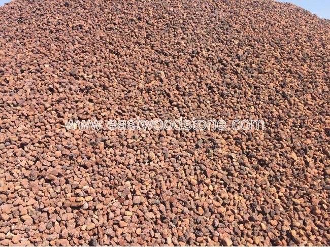 صورة صخور مرطبة للنباتات الزراعية - الرطوبة