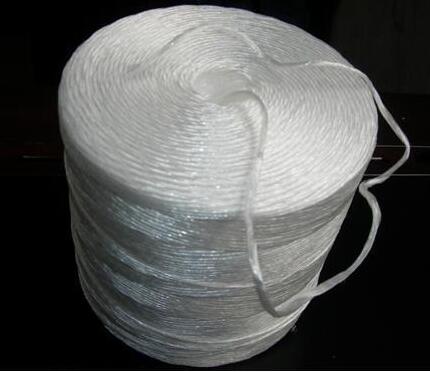 صورة خيط زراعي ابيض  كبير  - حبل زراعى - حبل تسلق الخضراوات - دبارة