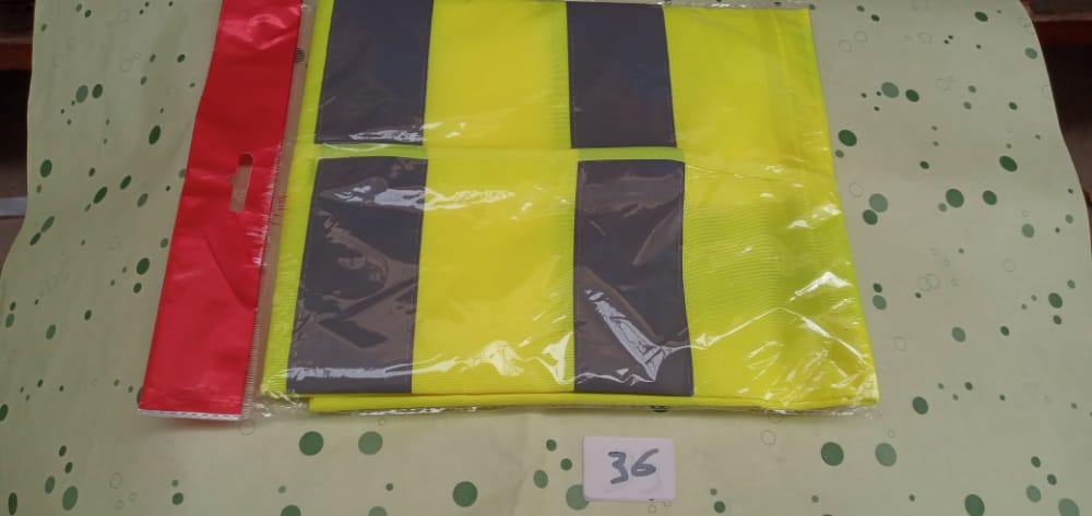 صورة جاكت السيفتى الاخضر 36