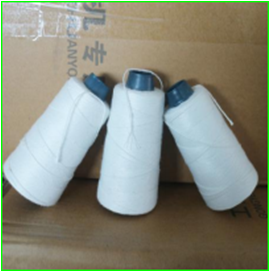 صورة خيط ابيض صغير للخياطة 110 جرام /  طول الخيط :  420-450  متر