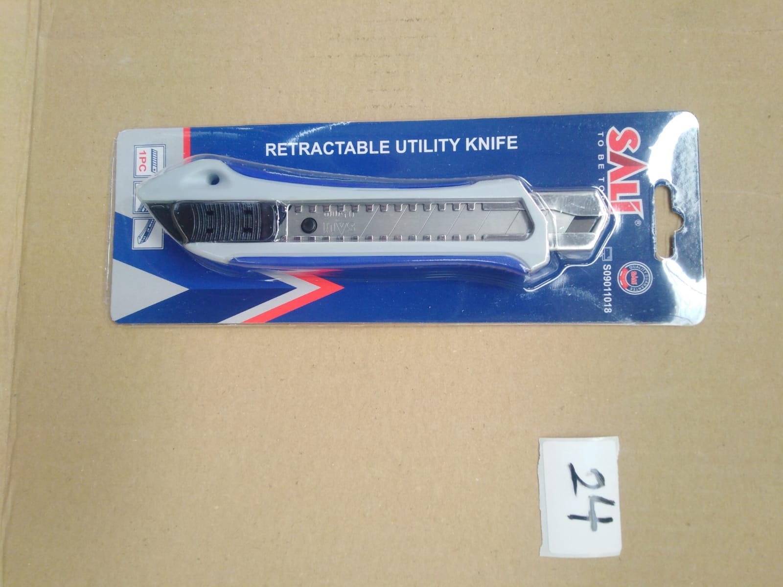 صورة قاطع سكين 18 مم  (كتر سالي)