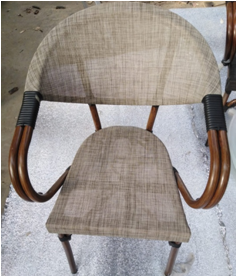 صورة طقم ( 4 كرسي +طاوله ) حدائق اللون بني