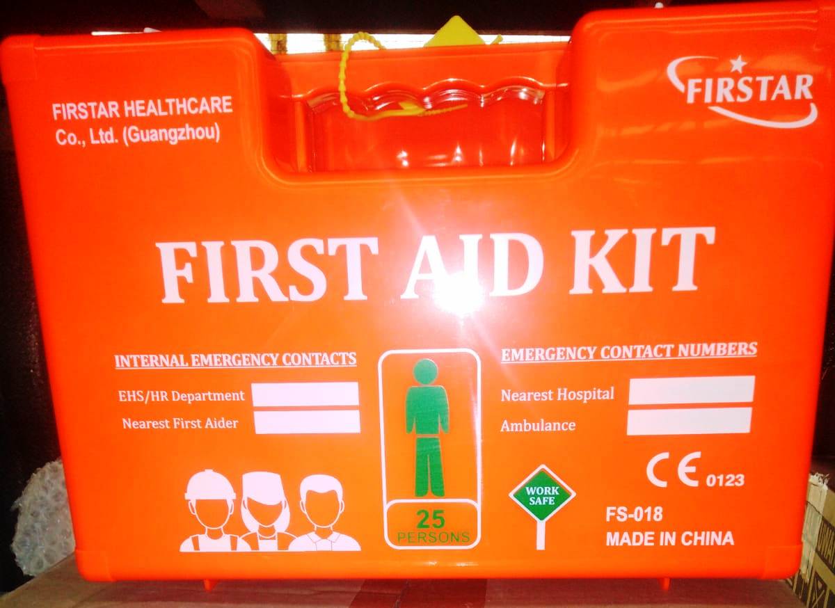 صورة  حقيبه اسعافات  اوليه (الصيدليه )