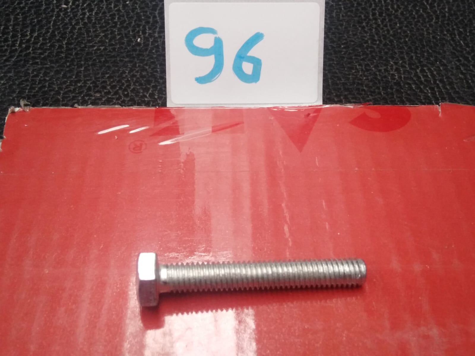 صورة 100جرام برغي 6 مم *  40 مم  (96)