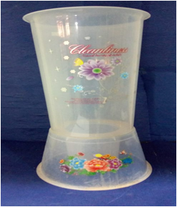 صورة فازة بلاستيكية شفافة