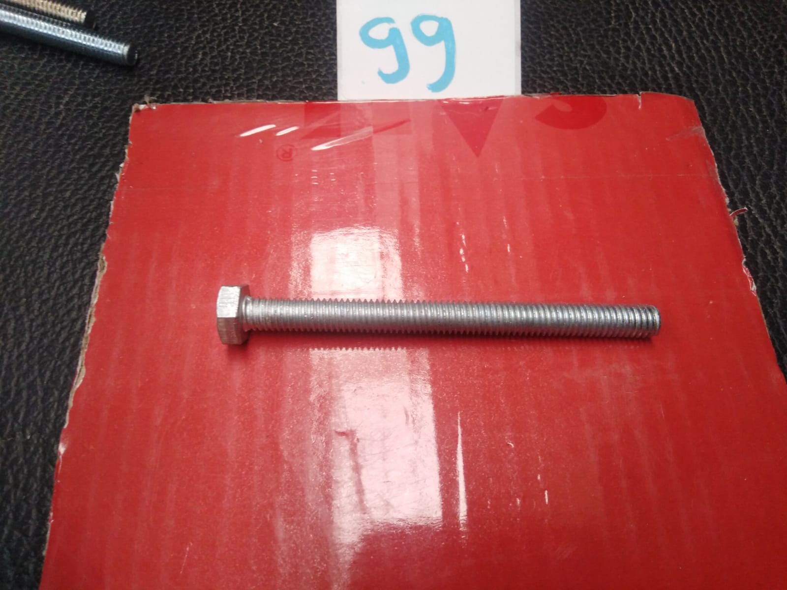 صورة 100جرام برغي 6 مم * 70 مم  (99)