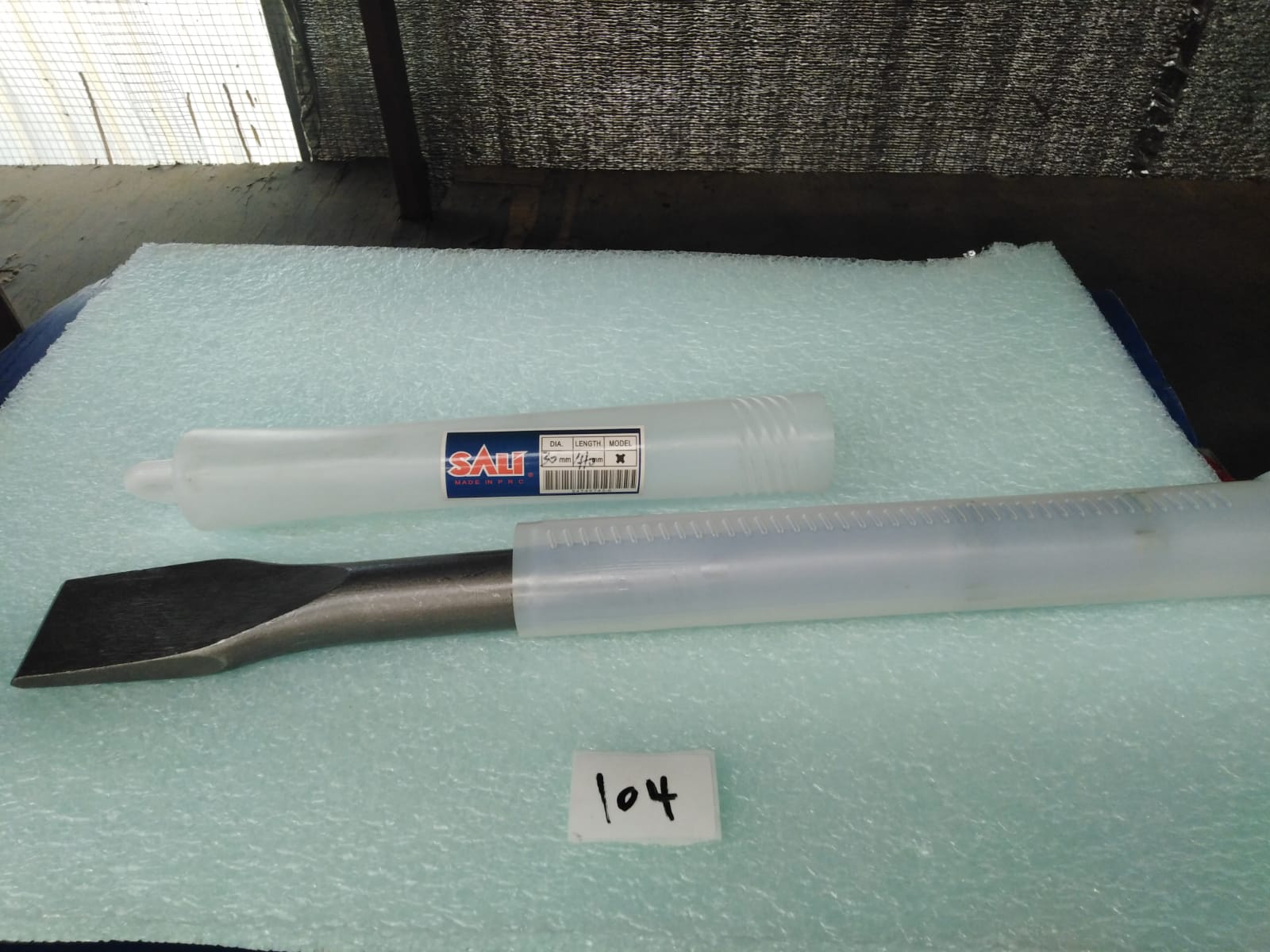 صورة SDS HEX CHISEL FLAT 30 * 250 MM * 40 MM (104) SALI