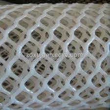 صورة شبك بلاستيك ابيض - للتزين الزهور والمتسلقات