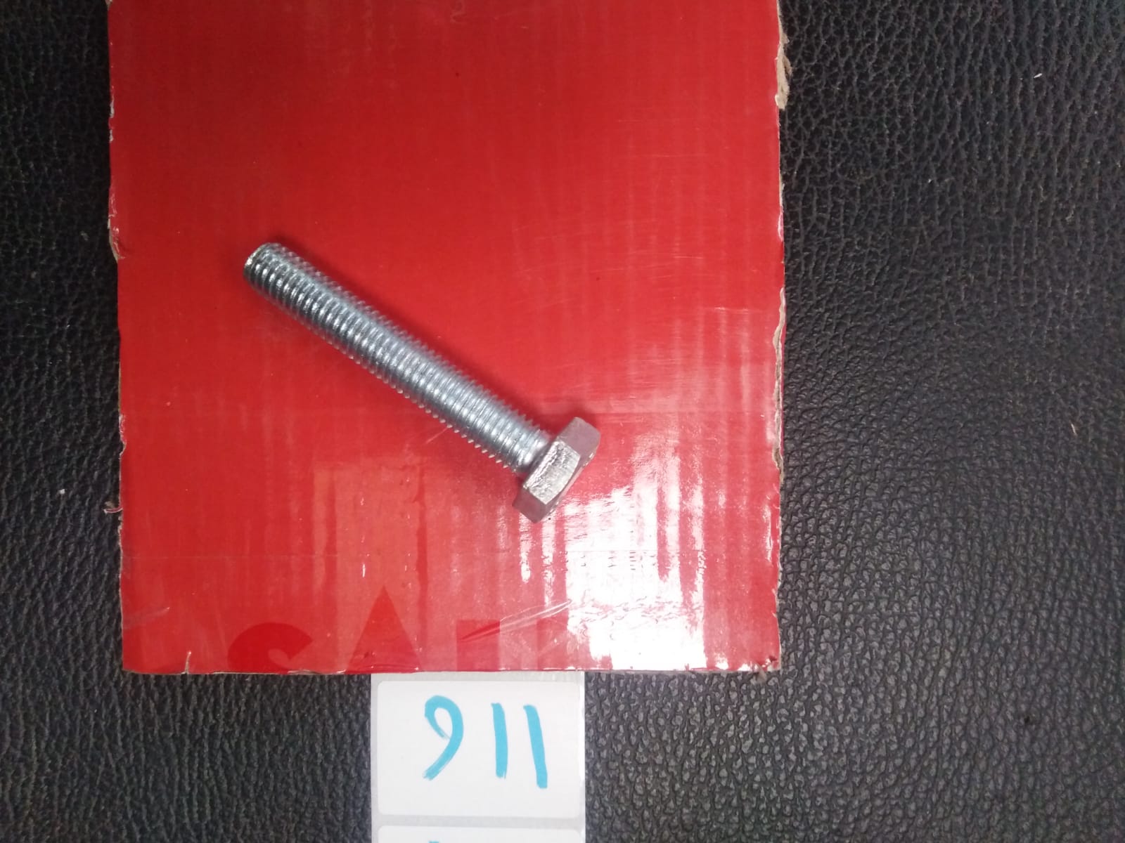 صورة 100جرام برغي 10  مم *  60  مم  (   116)