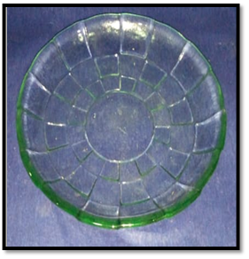 صورة طبق زجاجى صغير مضلع 