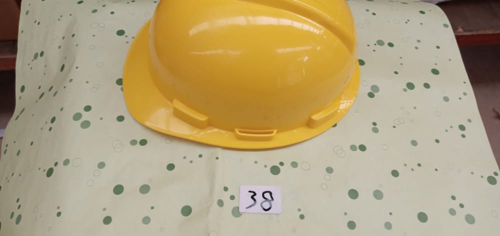 صورة خوذه الراس اللون اصفر   38